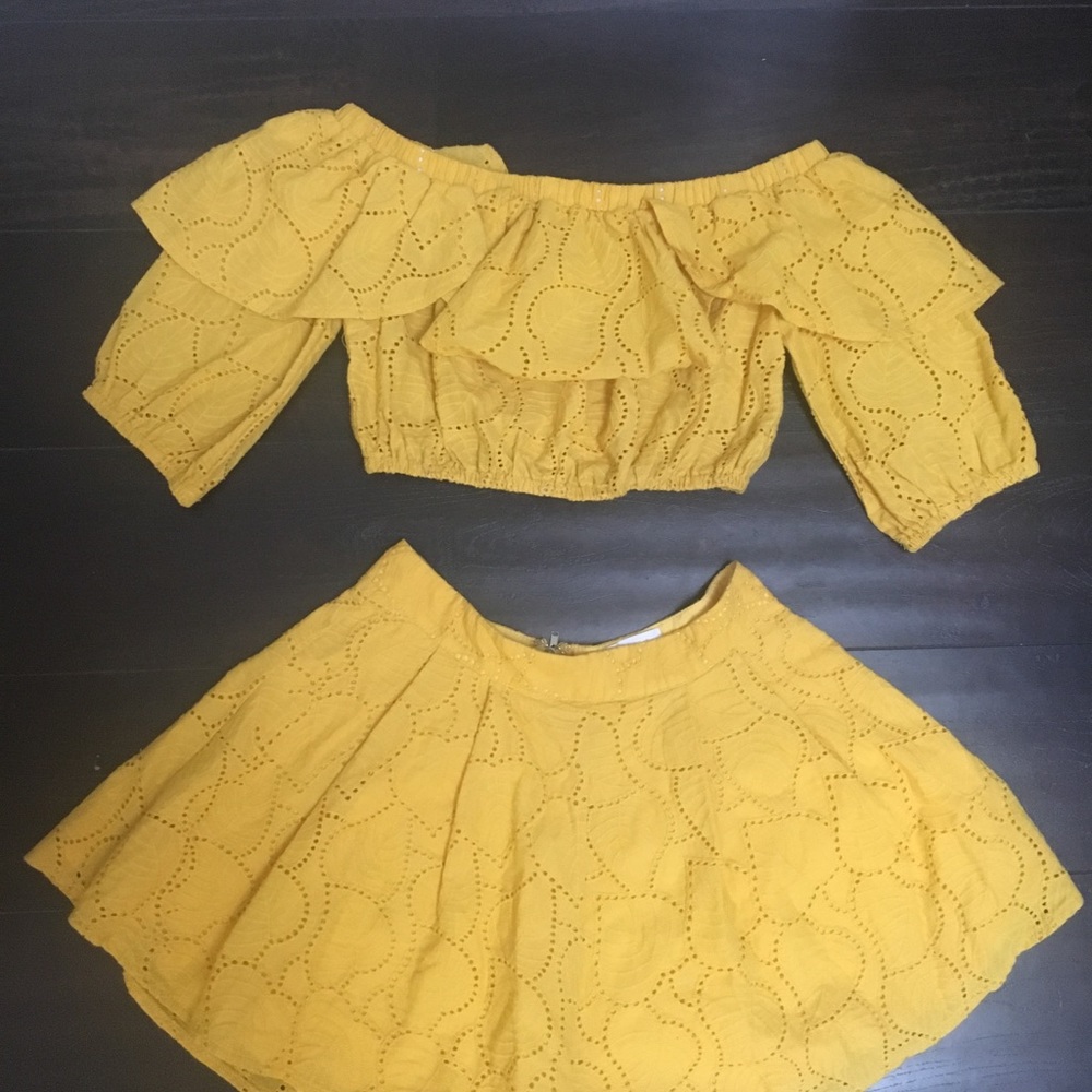 Beautiful Yellow Shorts Set